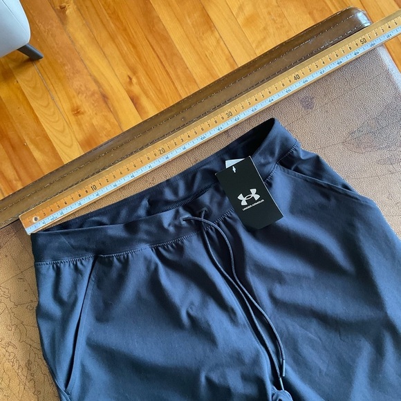Under Armour Black Athletic heatgear Pants - Picture 3 of 5